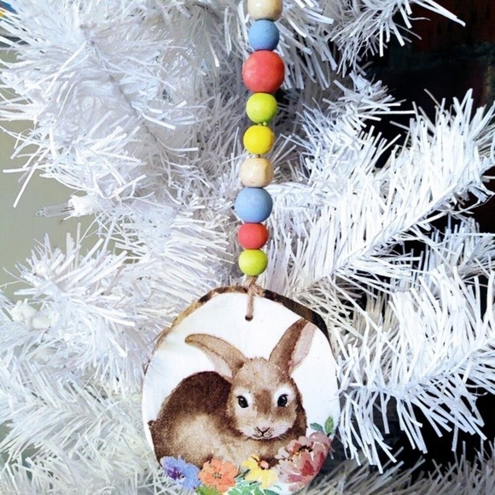 Handmade Spring Easter Bunny Rabbit Beaded Wood Ornament Tiered Tray Tree Decor